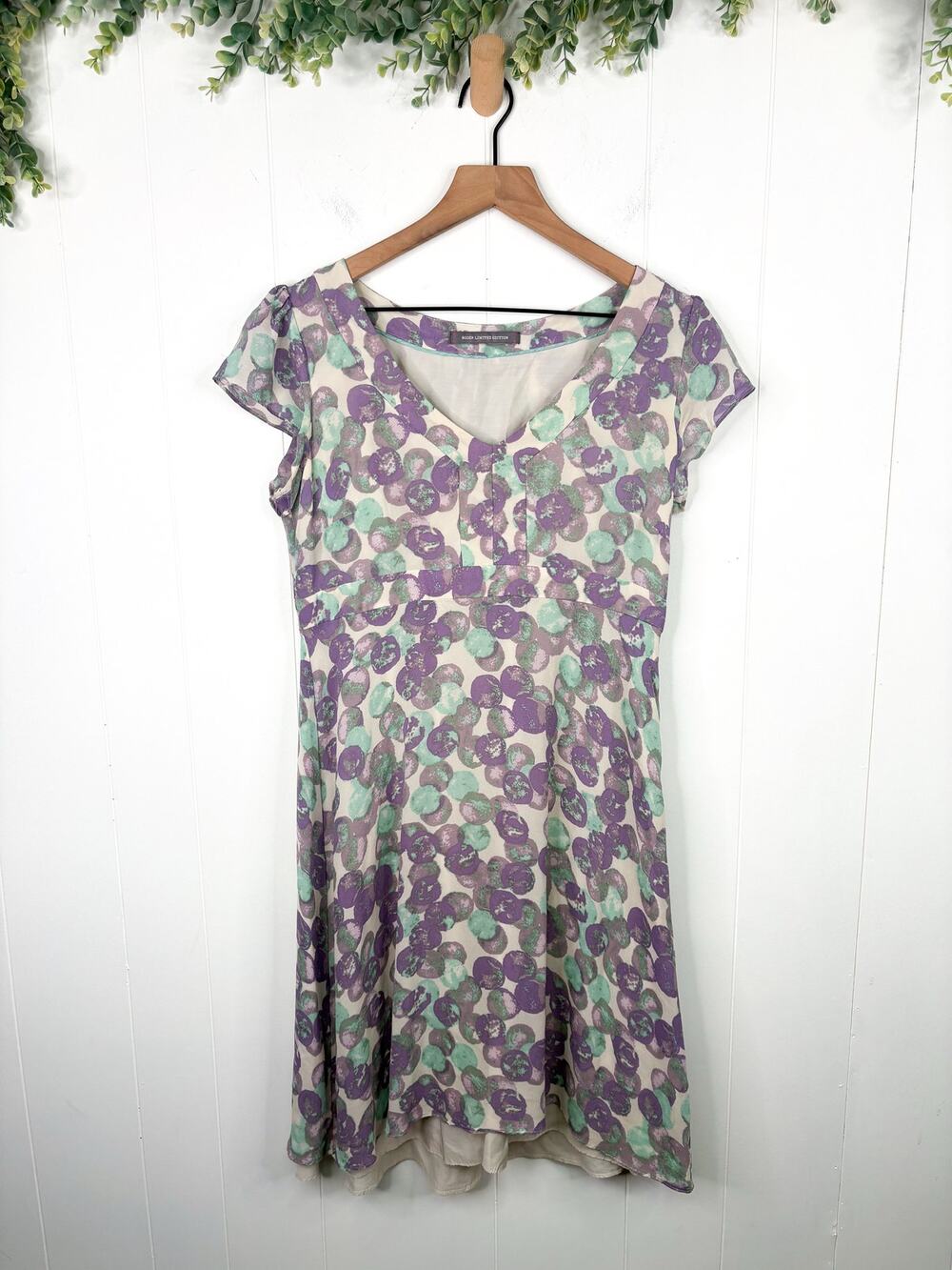 Boden Limited Edition Silk Polka Dot Dress Size 8 Purple Blue Watercolor